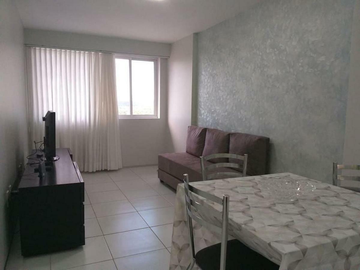 Apê No Universitário - Ed. Roterdam, 1404 Apartamento *